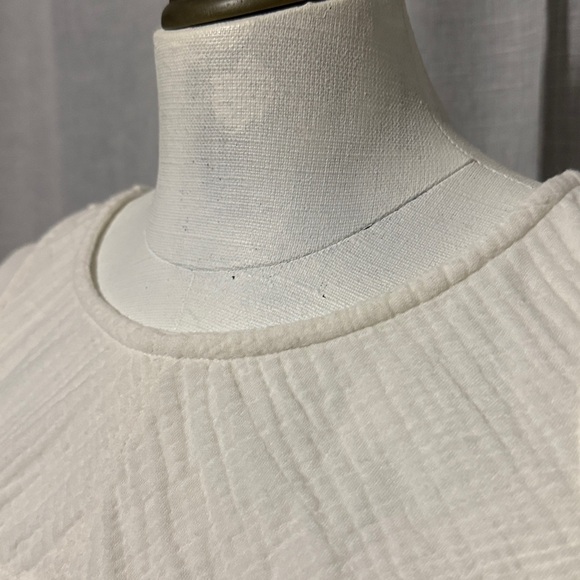 Kuhl “Klover” Organic Cotton Sleeveless-Side Button Detail-Relaxed Fit-M-White - Picture 4 of 15